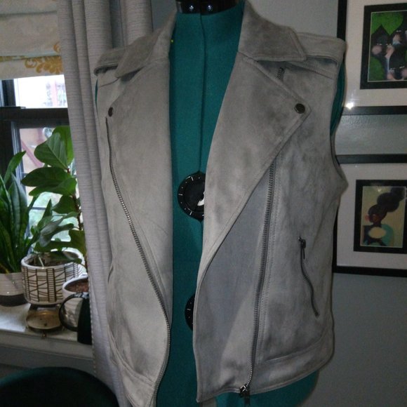 Philosophy Gray Faux Suede Moto Vest Sz L NWT - Picture 9 of 16